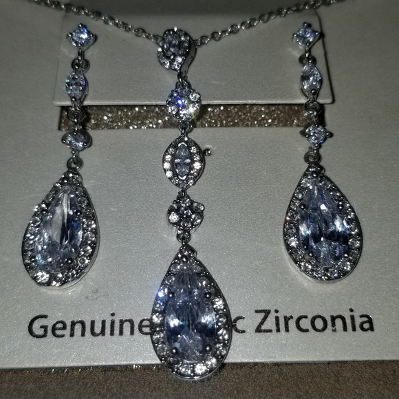 Cubic Zirconia Necklace and Earrings - Picture 2 of 4